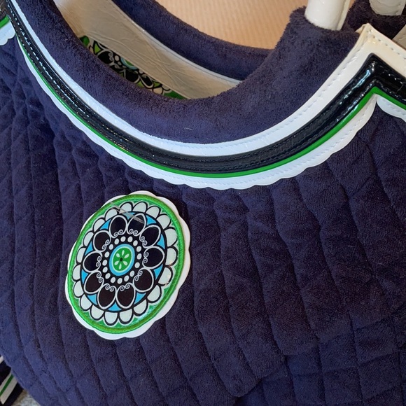 Vera Bradley Terry Navy Cupcakes Green Tote w/Cos - Picture 5 of 7